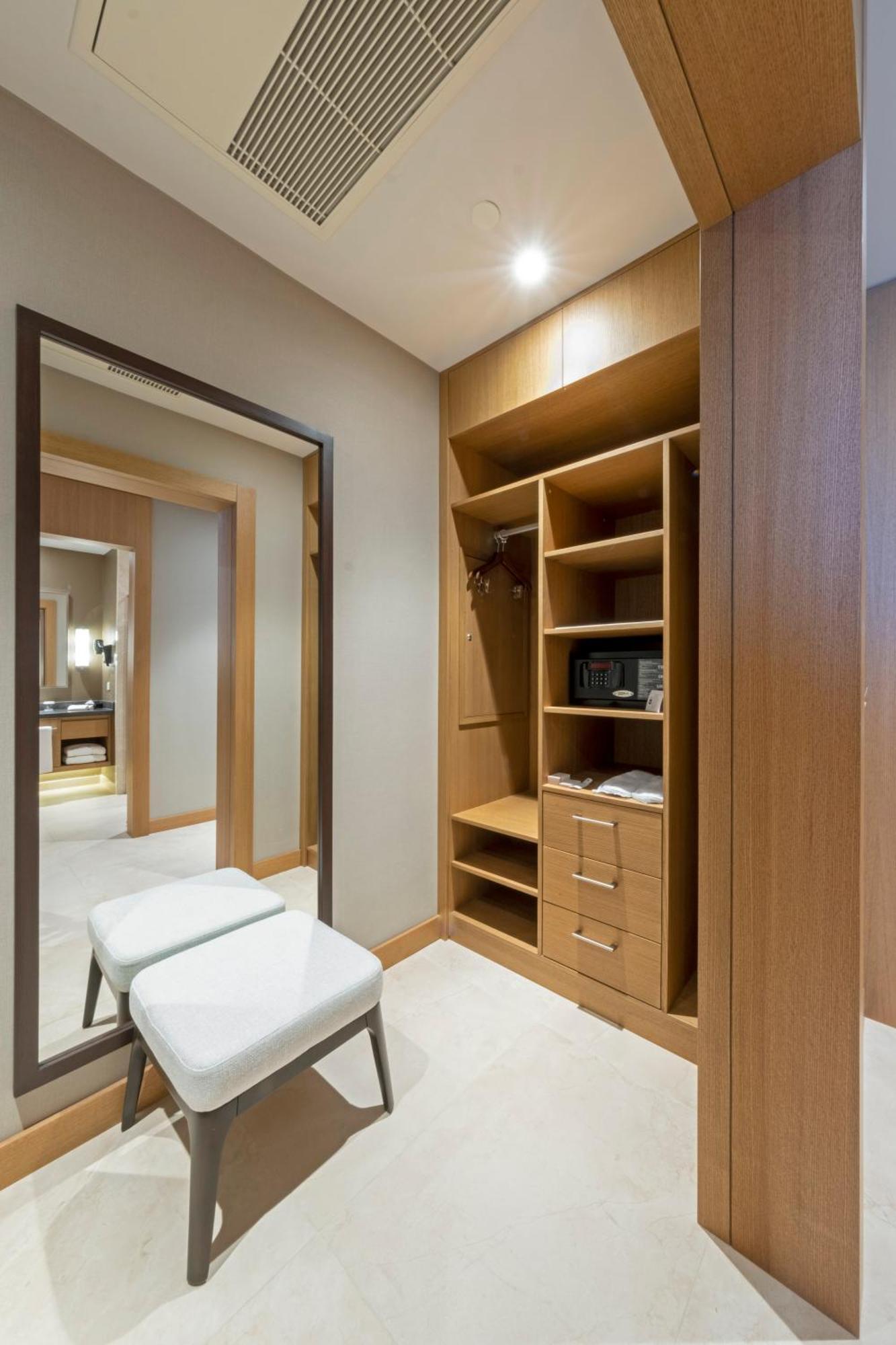 Birun Ada Hotel Burgazada エクステリア 写真